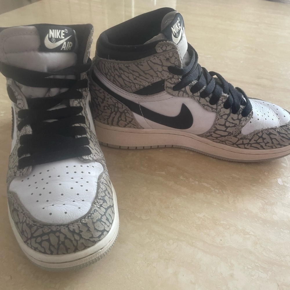 Nike Air Jordan 1 High Top Cement size 4Y Sneake Tech Gray/Black/White FD1437-05